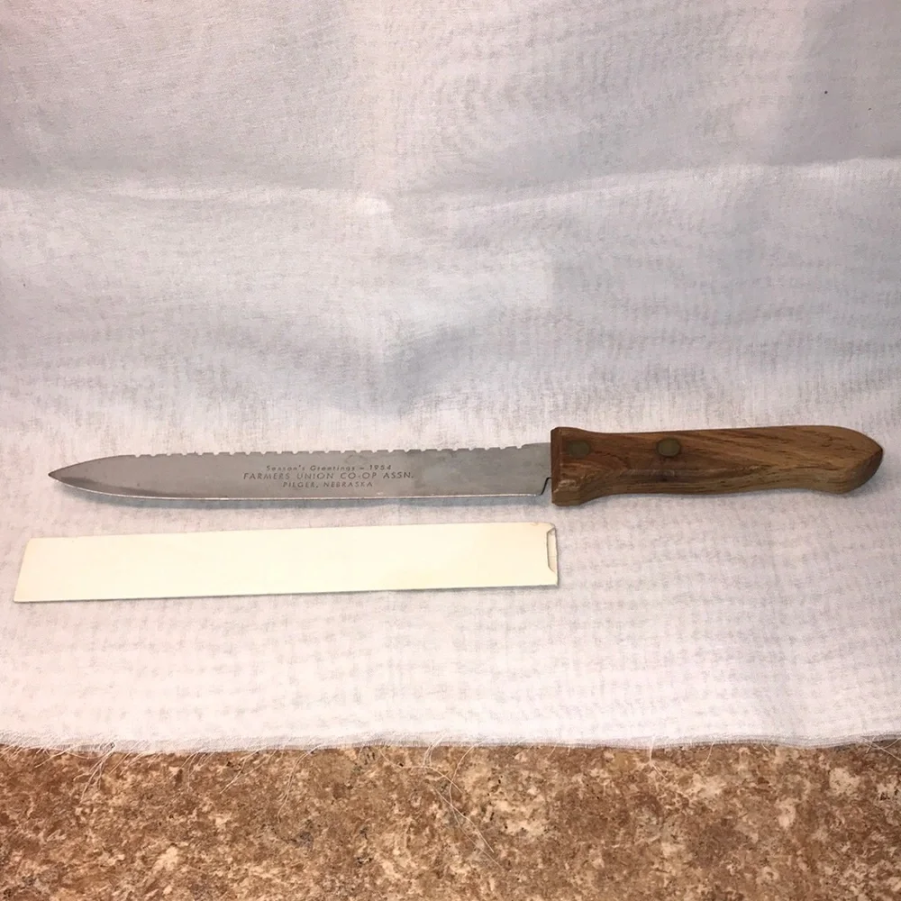 Vintage Pilger, NE FARMERS UNION Serrated Knife
